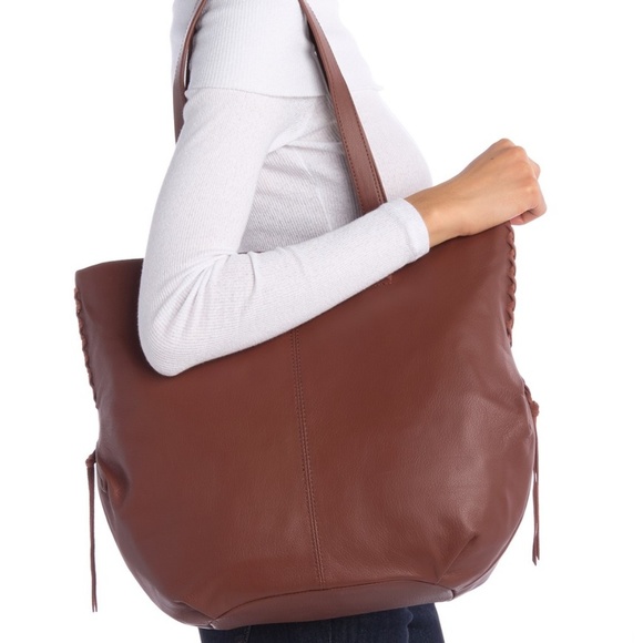 Lucky Brand Handbags - ✨Lucky Brand Tote